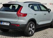 Volvo XC40 3