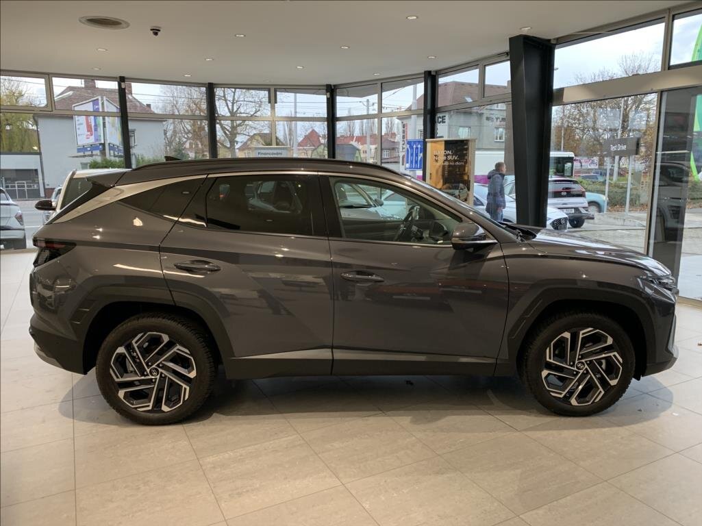 Hyundai Tucson SUV / Terénní 1,6 l 158 kw