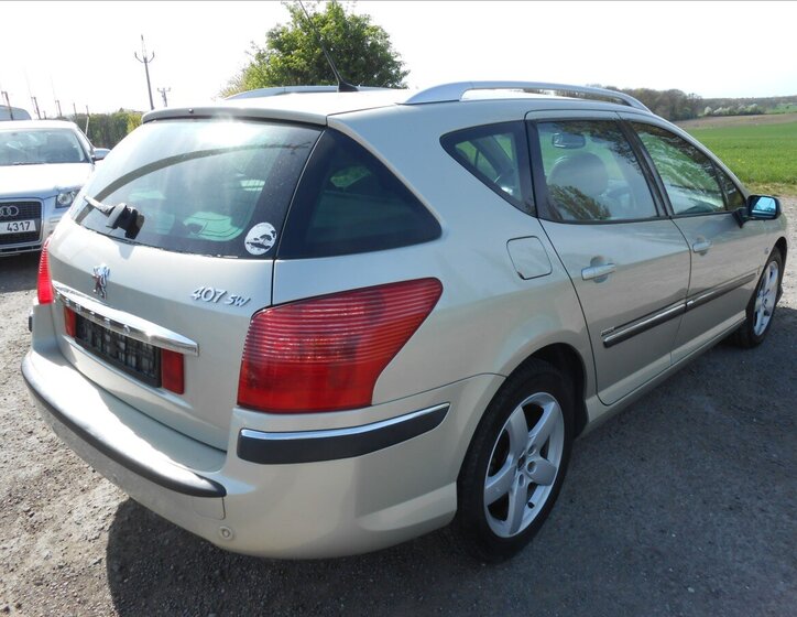 Peugeot 407 Kombi 2,2 l 120 kw