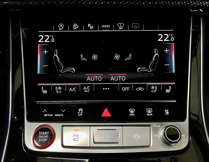 Audi SQ8 SUV / Terénní 4,0 l 373 kw