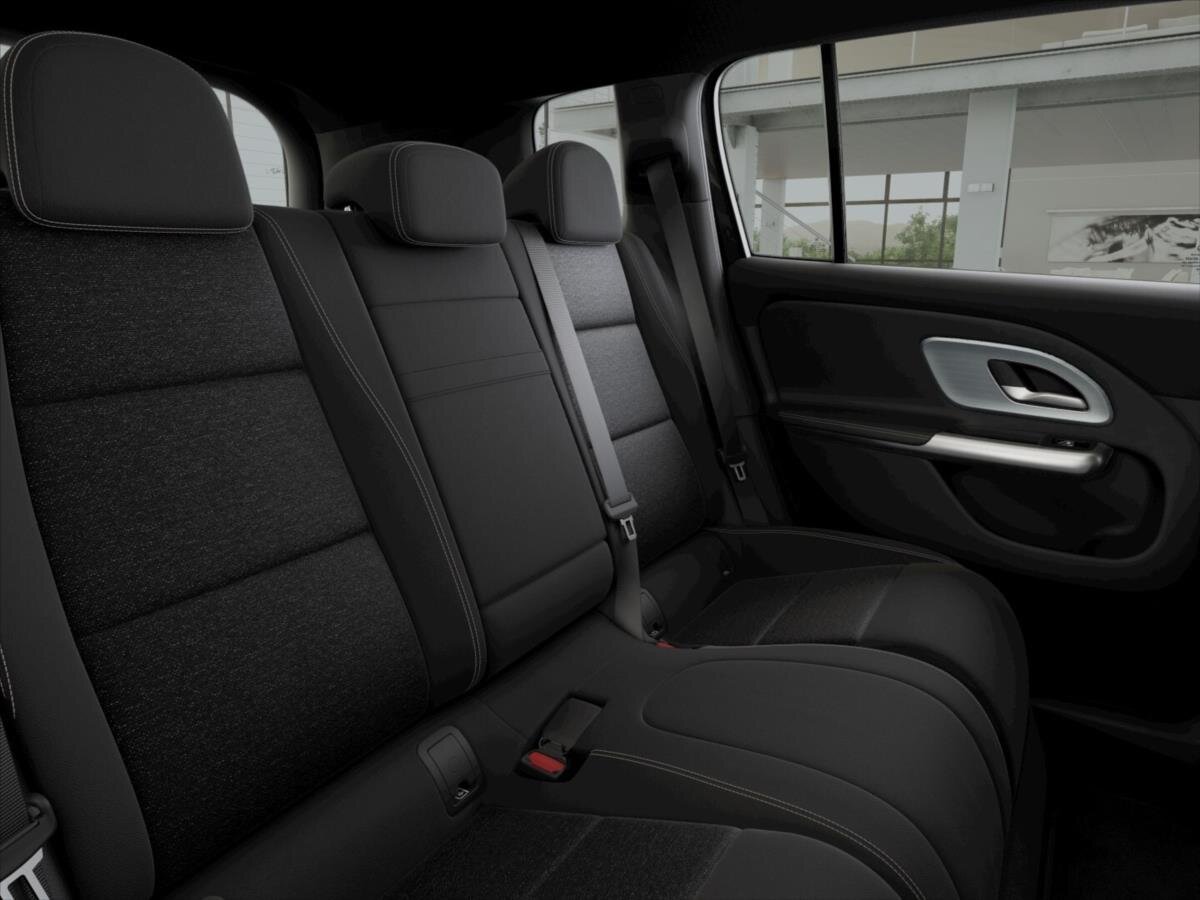 Mercedes-Benz GLB SUV / Terénní 0,0 200 kw