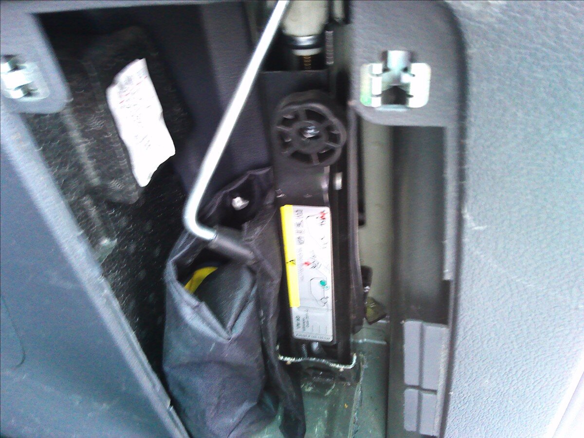 Volkswagen Caddy Kombi 1,6 l 75 kw