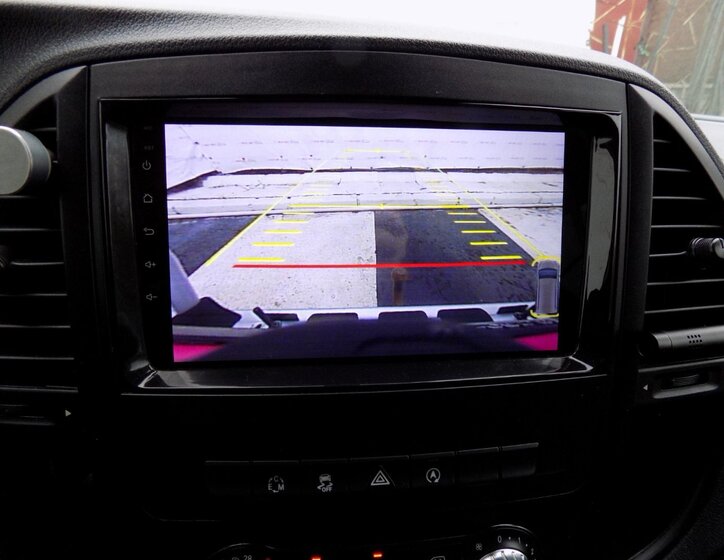 Mercedes-Benz Vito 32