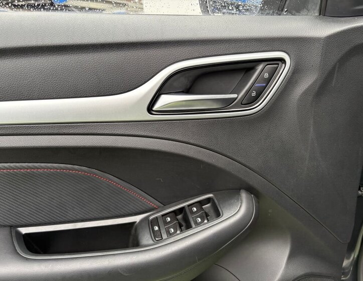 MG ZS SUV 1,5 l 78 kw