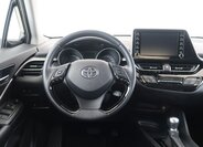 Toyota C-HR SUV 1,8 l 72 kw