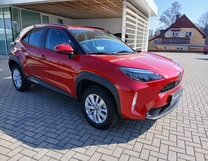 Toyota Yaris Cross SUV / Terénní 1,5 l 68 kw