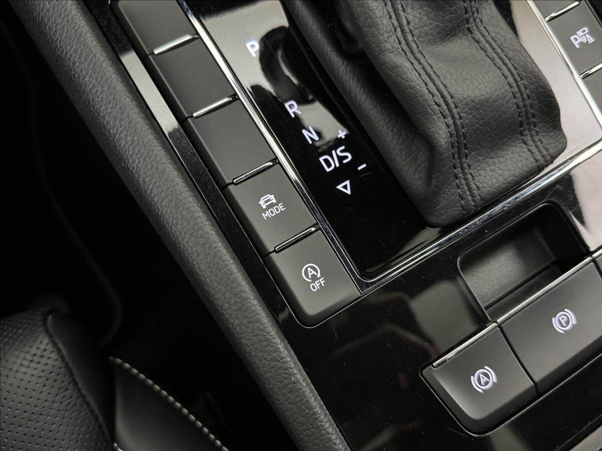 Škoda Superb Kombi 2,0 l 110 kw