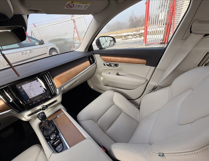 Volvo V90 Kombi 2,0 l 110 kw