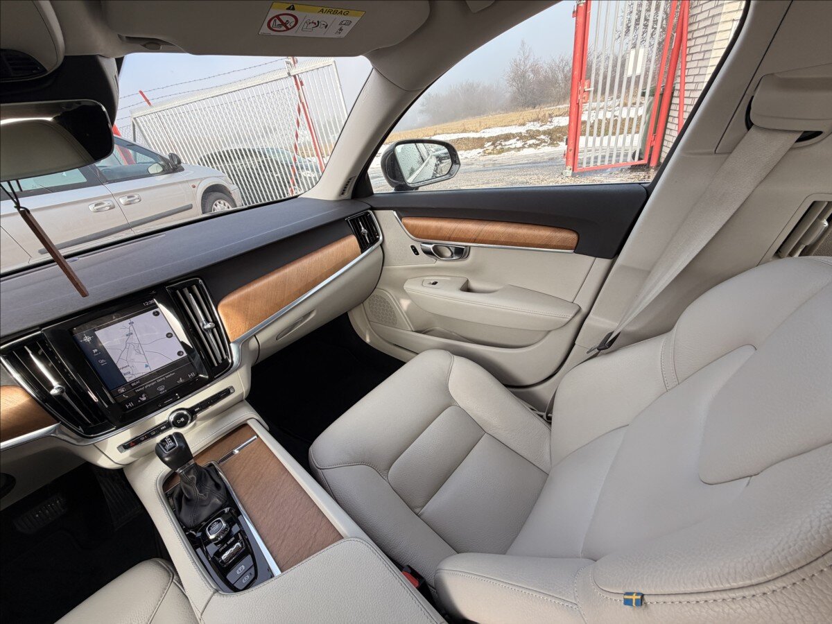 Volvo V90 Kombi 2,0 l 110 kw