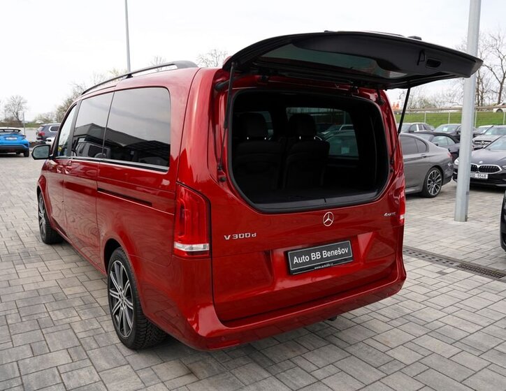 Mercedes-Benz Třídy V MPV 2,0 l 176 kw