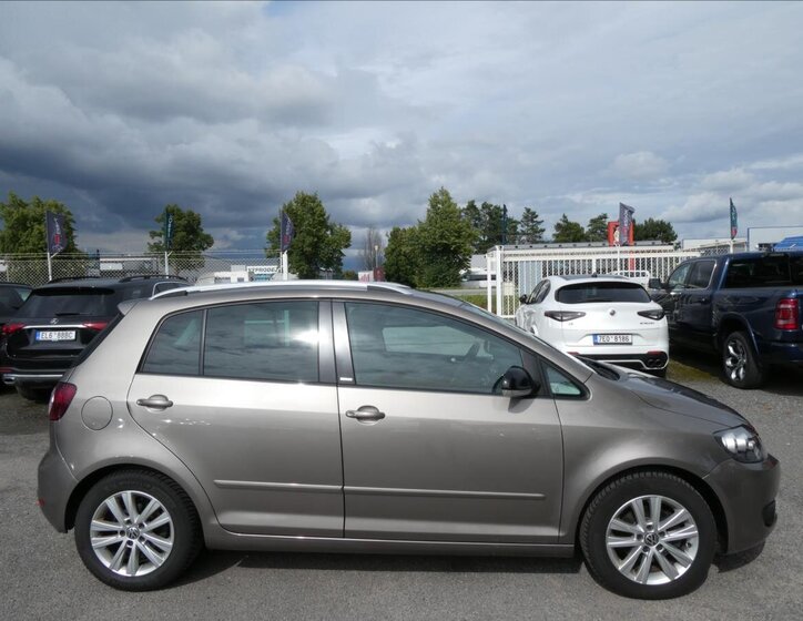 Volkswagen Golf Plus 11