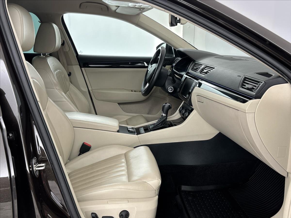 Škoda Superb Liftback 2,0 l 206 kw