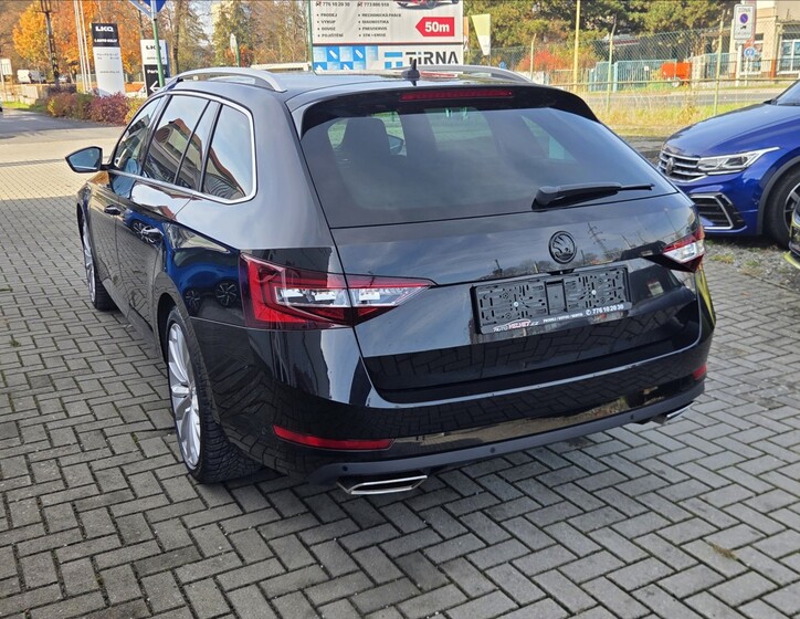 Škoda Superb 2