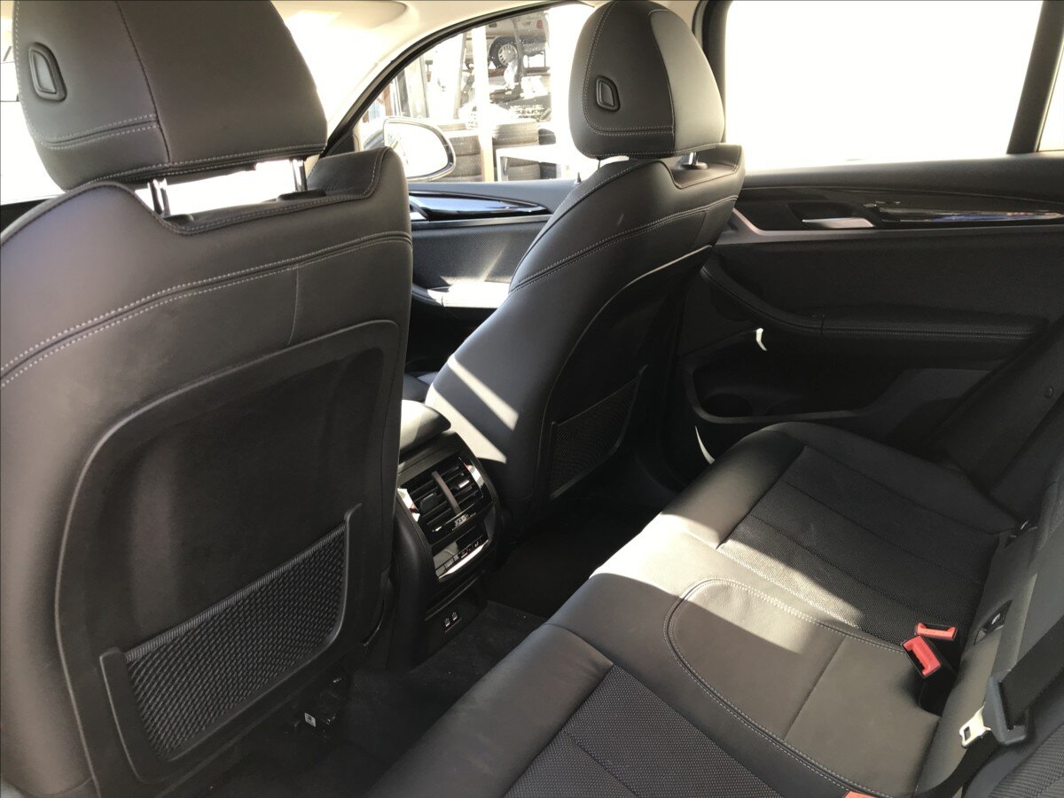 BMW X4 SUV / Terénní 2,0 l 140 kw