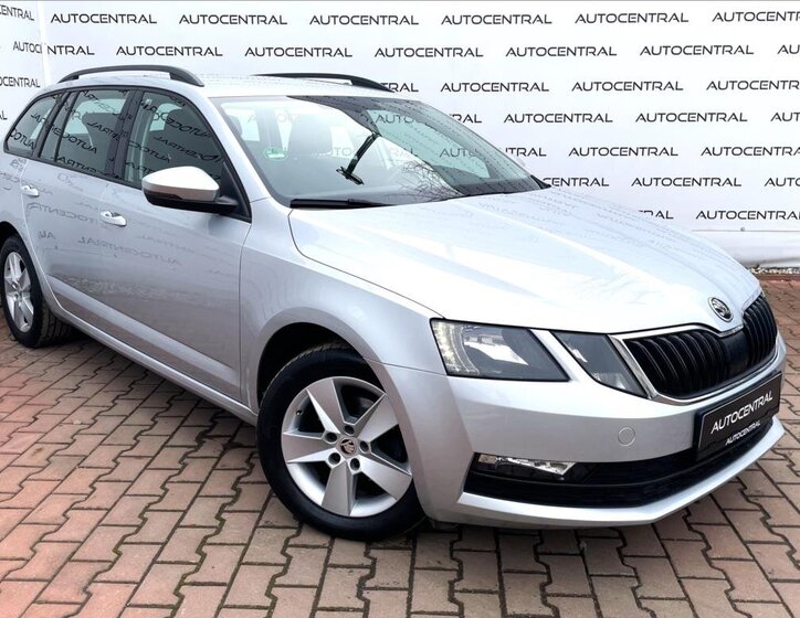 Škoda Octavia 1