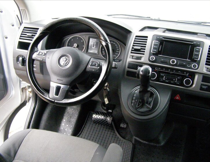 Volkswagen Caravelle Ostatní 2,0 l 103 kw