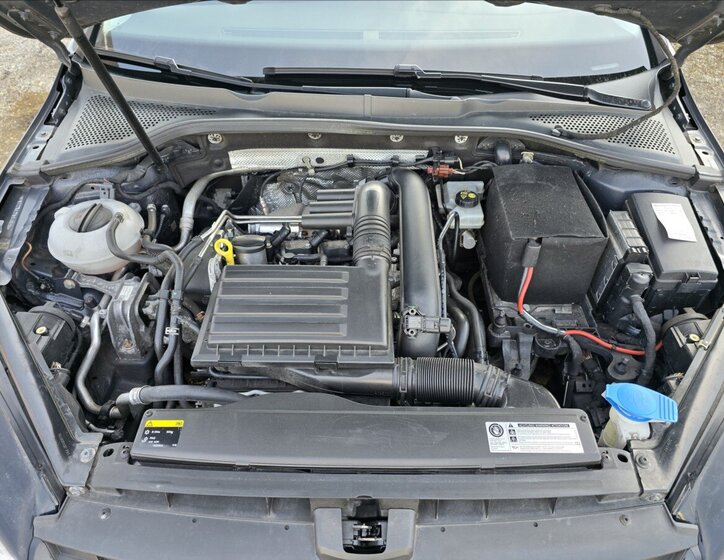 Volkswagen Golf Hatchback 1,2 l 63 kw