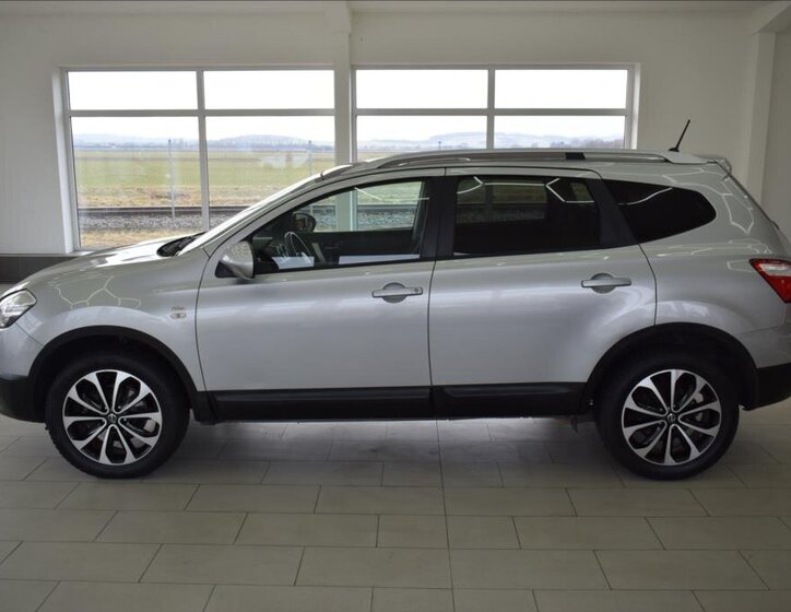 Nissan Qashqai SUV 2,0 l 104 kw