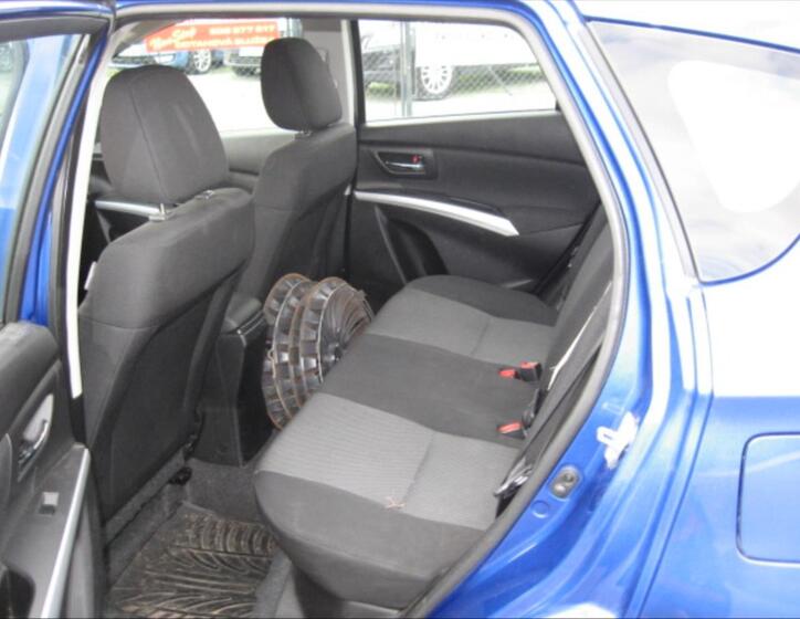 Suzuki SX4 S-Cross 8