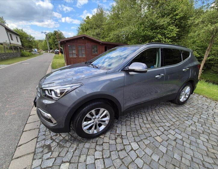 Hyundai Santa Fe SUV 2,2 l 147 kw
