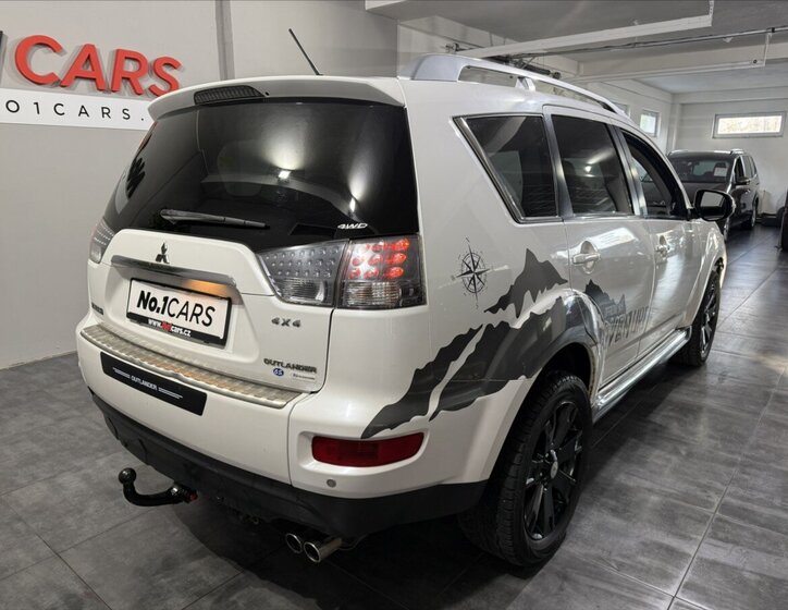 Mitsubishi Outlander SUV / Terénní 2,2 l 115 kw