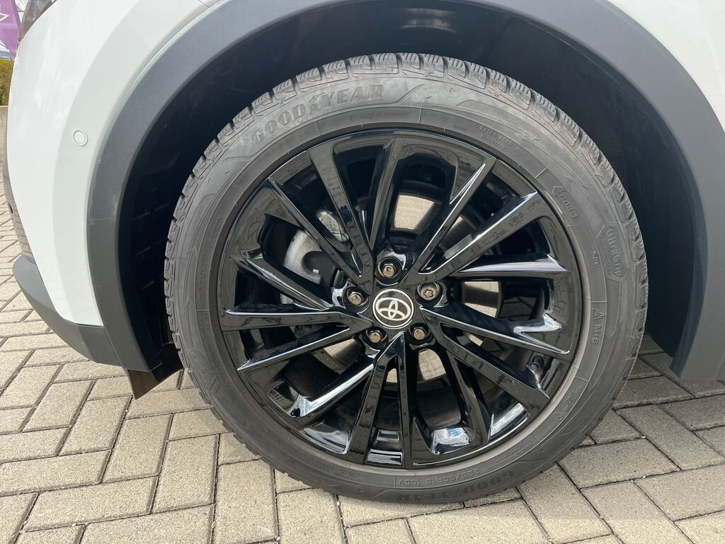 Toyota C-HR SUV / Terénní 2,0 l 145 kw