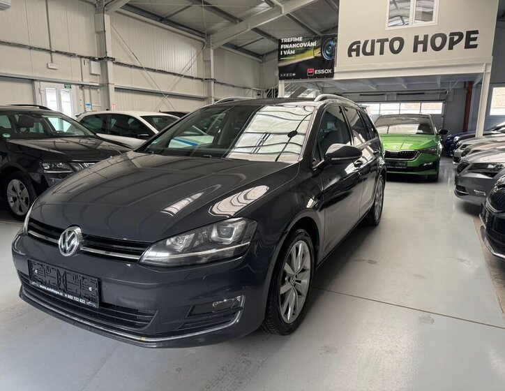 Volkswagen Golf Kombi 2,0 l 110 kw