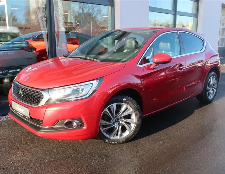 DS Automobiles DS4 Hatchback 1,6 l 88 kw