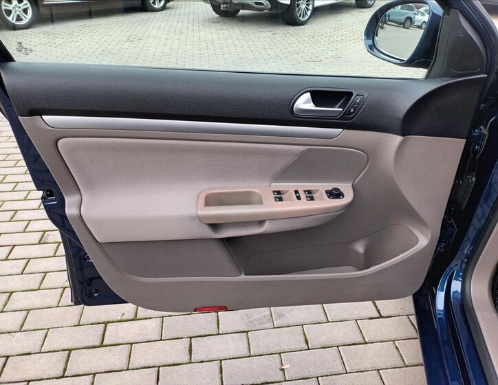 Volkswagen Golf Kombi 1,2 l 63 kw