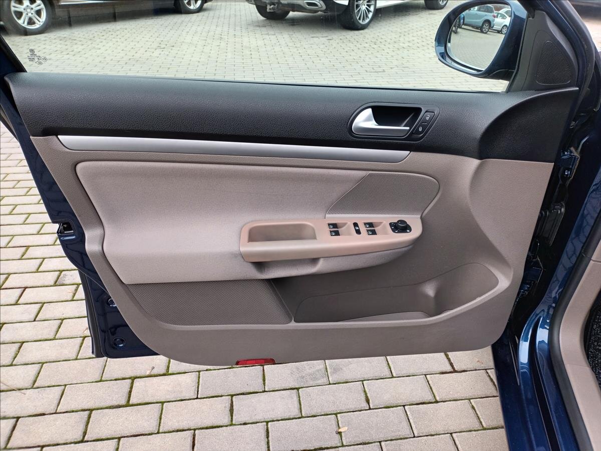 Volkswagen Golf Kombi 1,2 l 63 kw