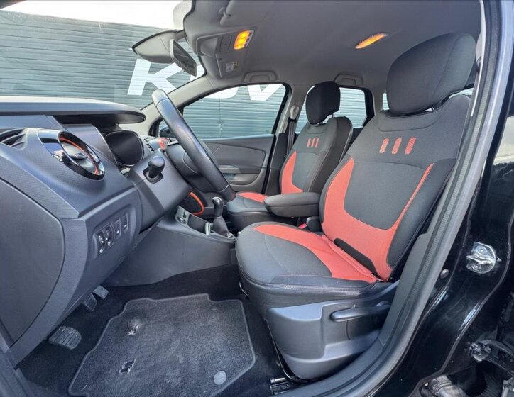 Renault Captur Hatchback 898,0 66 kw