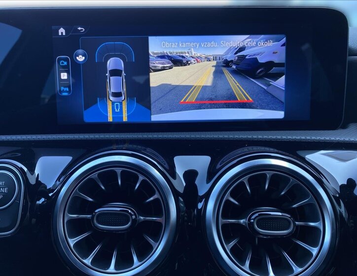 Mercedes-Benz Třídy A Sedan / Limuzína 1,3 l 120 kw