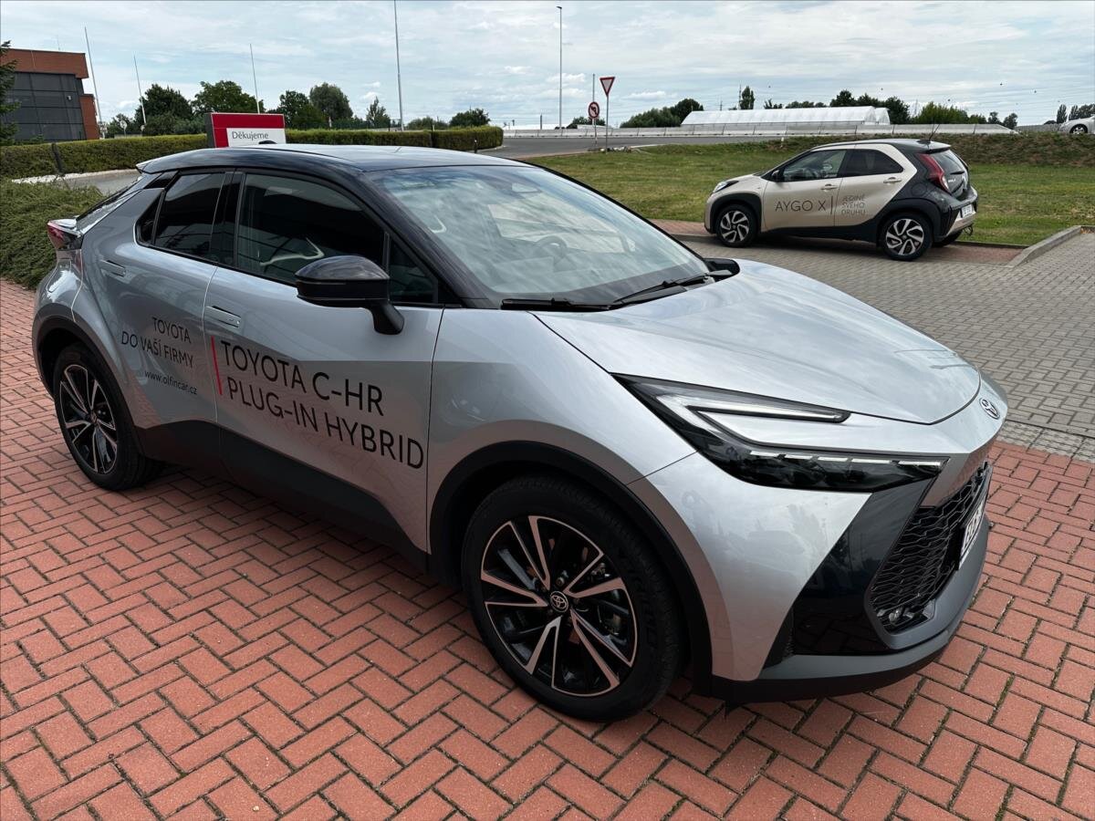 Toyota C-HR Hatchback 2,0 l 111 kw