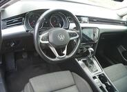Volkswagen Passat 10
