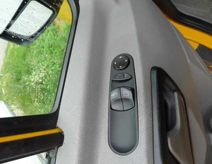 Mercedes-Benz Sprinter Užitková 2,1 l 120 kw