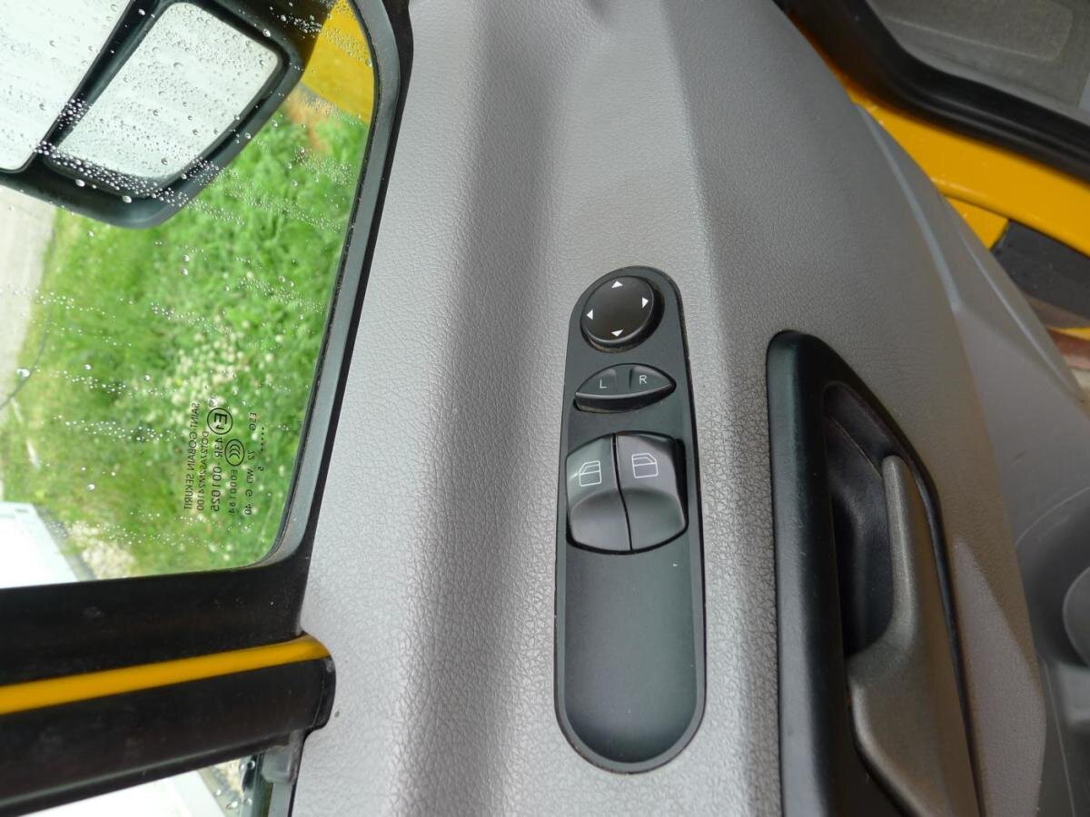Mercedes-Benz Sprinter Užitková 2,1 l 120 kw