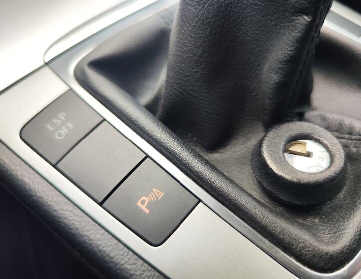 Volkswagen Passat CC Sedan / Limuzína 2,0 l 103 kw