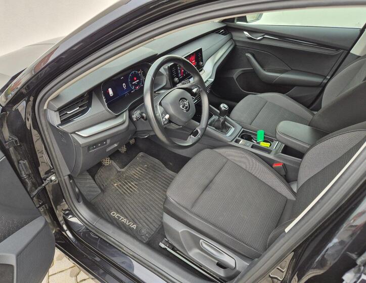 Škoda Octavia 11