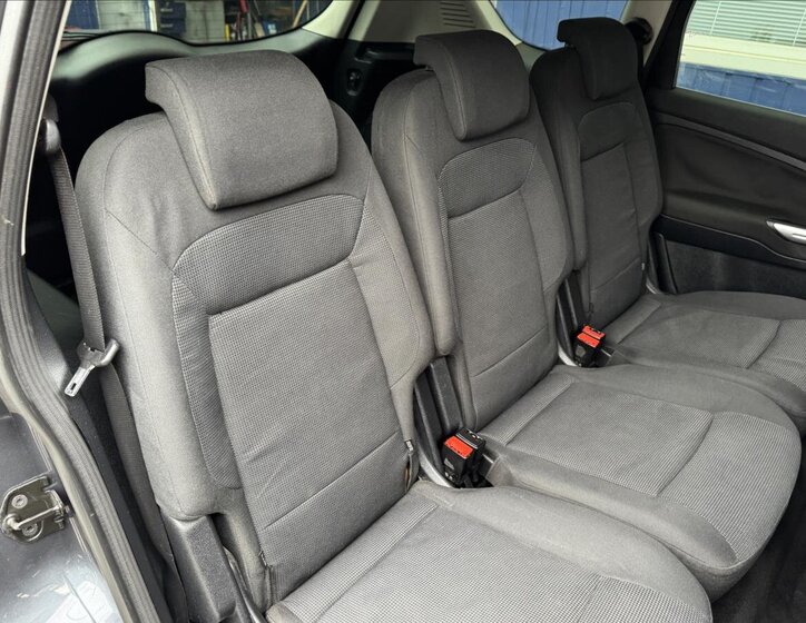 Ford S-MAX MPV 1,8 l 92 kw