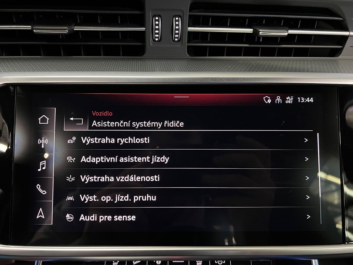 Audi A6 Allroad Kombi 3,0 l 210 kw