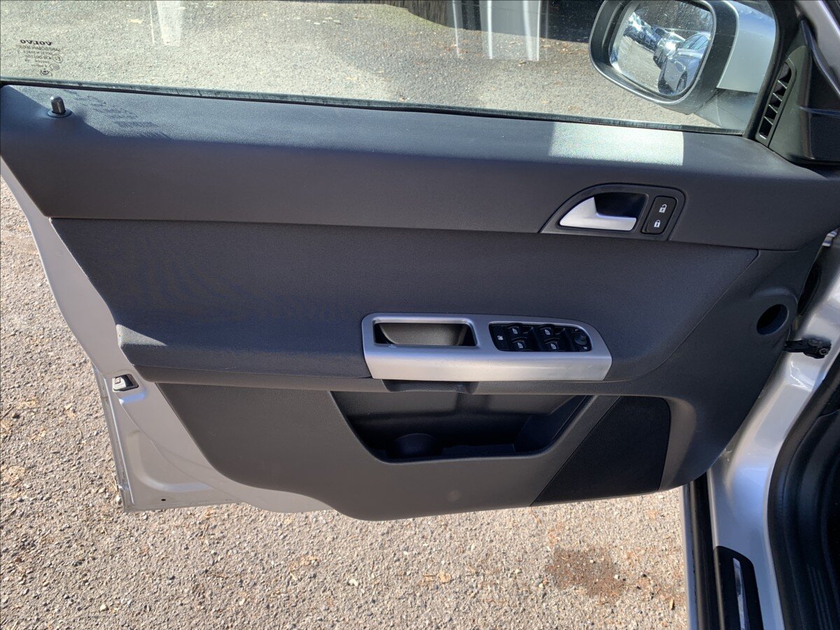 Volvo V50 Kombi 2,0 l 100 kw