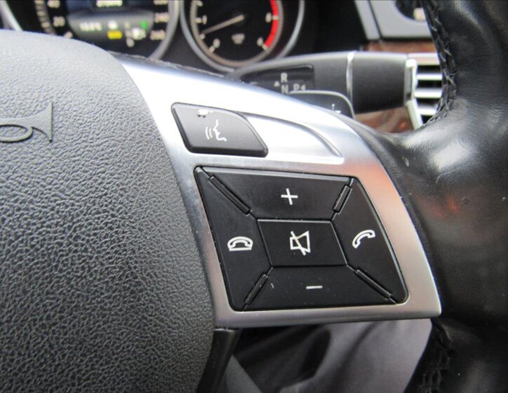 Mercedes-Benz Třídy E 22