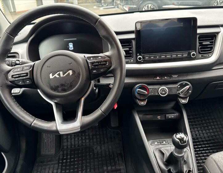 KIA Stonic Hatchback 1,2 l 57 kw