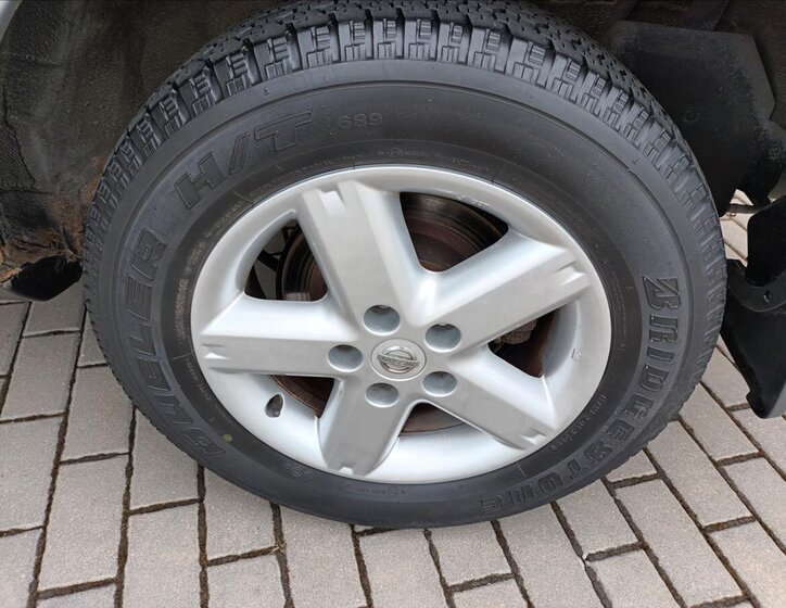 Nissan X-Trail SUV / Terénní 2,5 l 121 kw