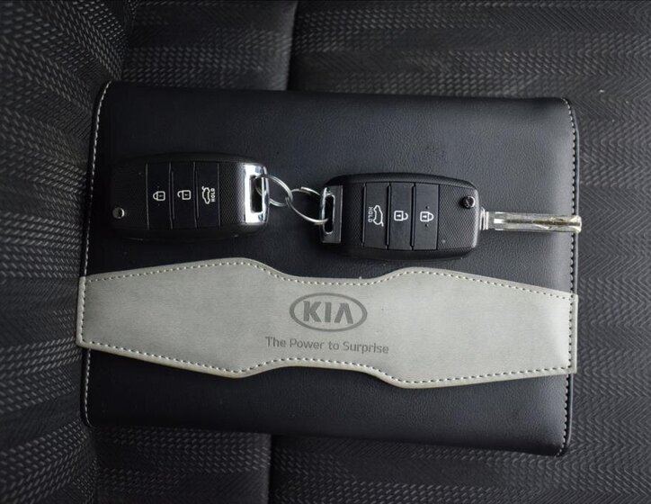 KIA Sportage SUV 1,7 l 104 kw