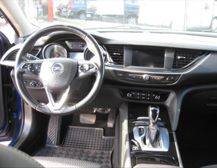 Opel Insignia 13