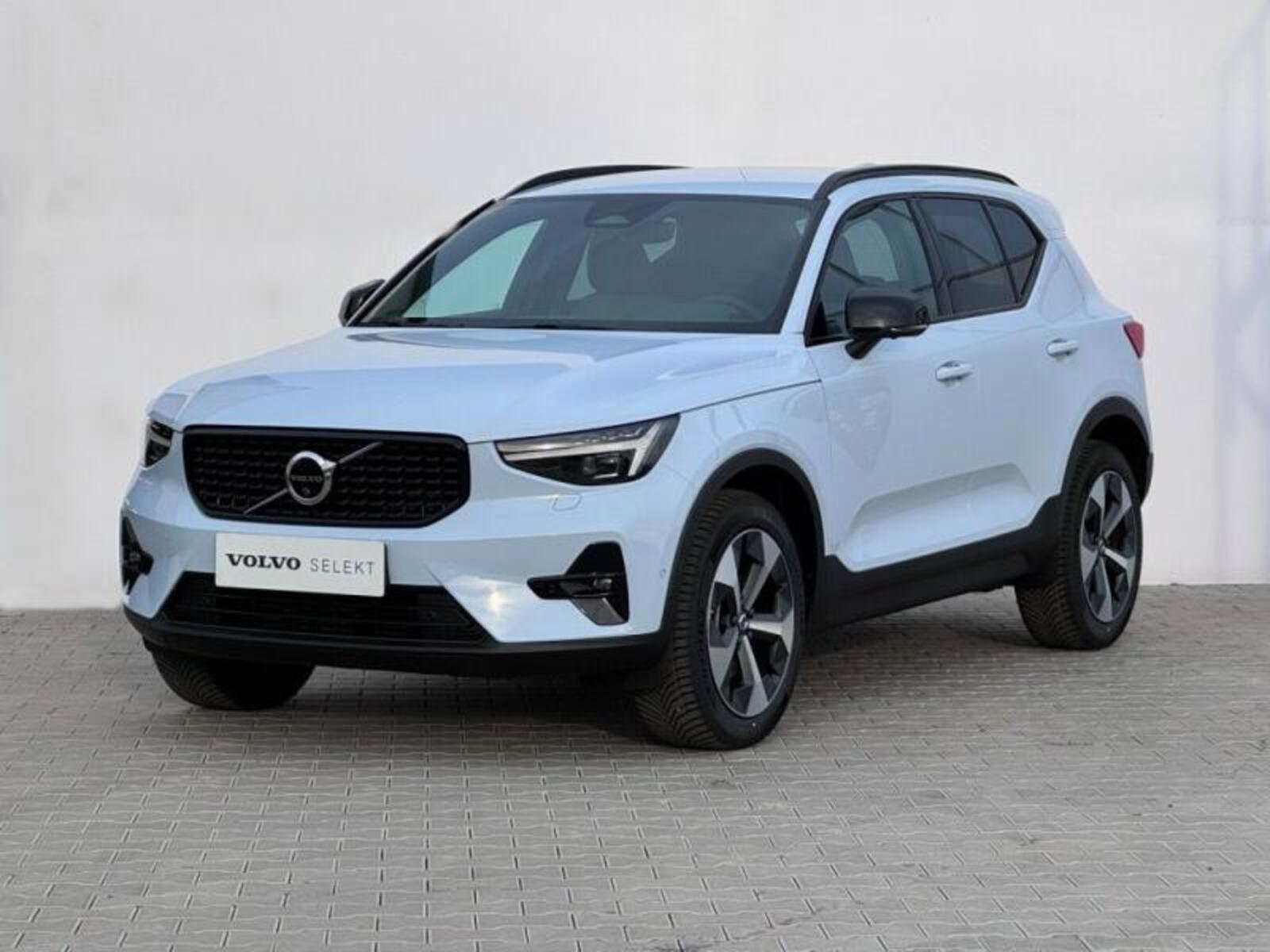 Volvo XC40 3