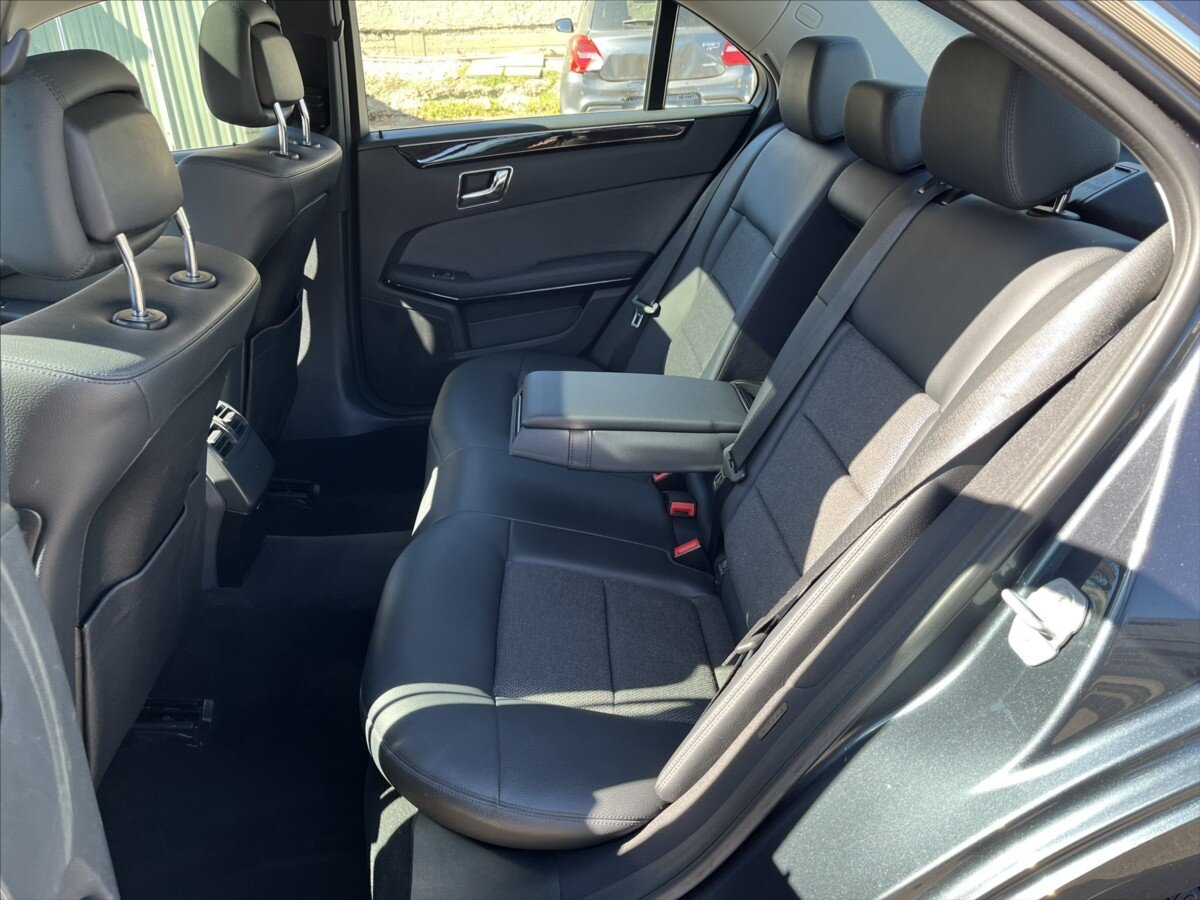 Mercedes-Benz Třídy E Sedan / Limuzína 2,1 l 100 kw