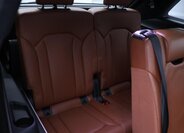 Audi Q7 19