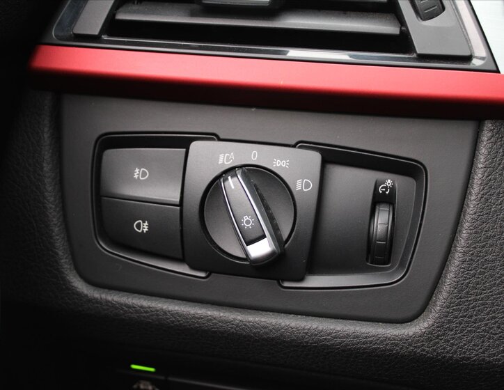 BMW Řada 3 Kombi 3,0 l 190 kw